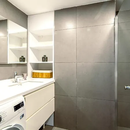 Modern Flat Near Sapphire Shopping Mall イスタンブール
